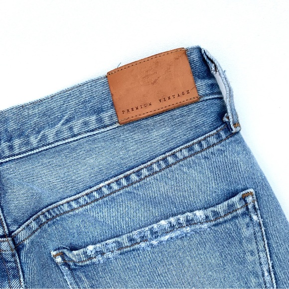 Citizens of Humanity Jeans Libby Relaxed Bootcut Straight Leg Distressed Size 27 - Picture 8 of 9